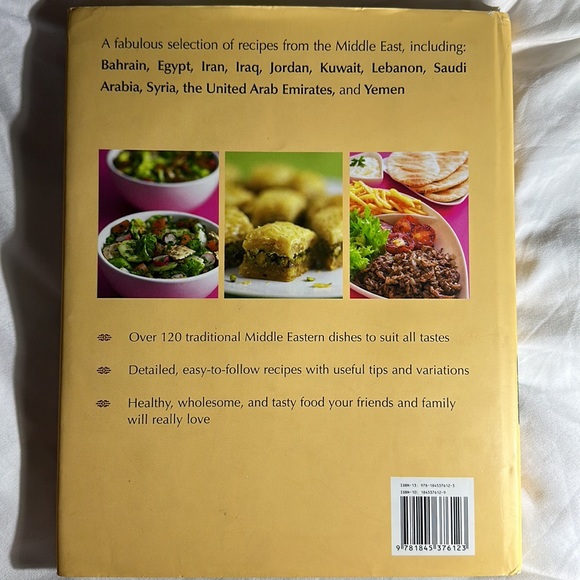 The Middle Eastern Cookbook Hardcover in English - Picture 4 of 11